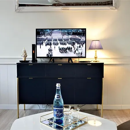 شقة Jaworski Apart's - Premium 40m2 - Self Check In 24h -bezkontaktowo Sam Sie Meldujesz I Wymeldowujesz Przez 24h - Do Rynku 7min!-fv