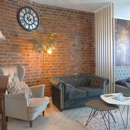 Jaworski Apart's: Stylish 40m² With Self Check-in